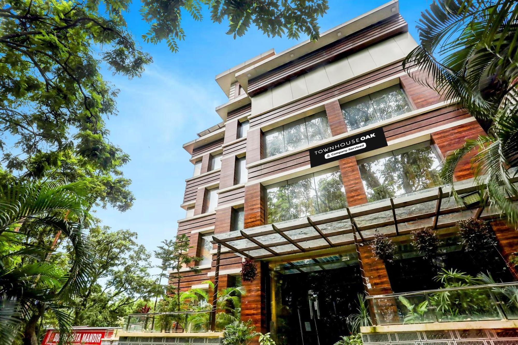 Super Townhouse Oak Pacify Hills Hotell Rājpur Eksteriør bilde